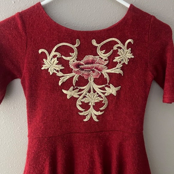 Joyfolie Red Tulle Roselyn Scarlett Dress Sz 8 with Gold Embroidery - Picture 4 of 9